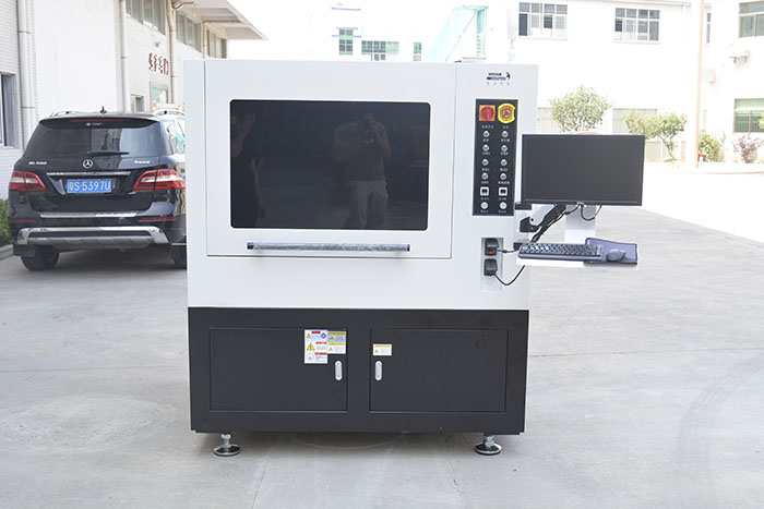 在線(xiàn)式視覺(jué)點(diǎn)膠機(jī)700.jpg